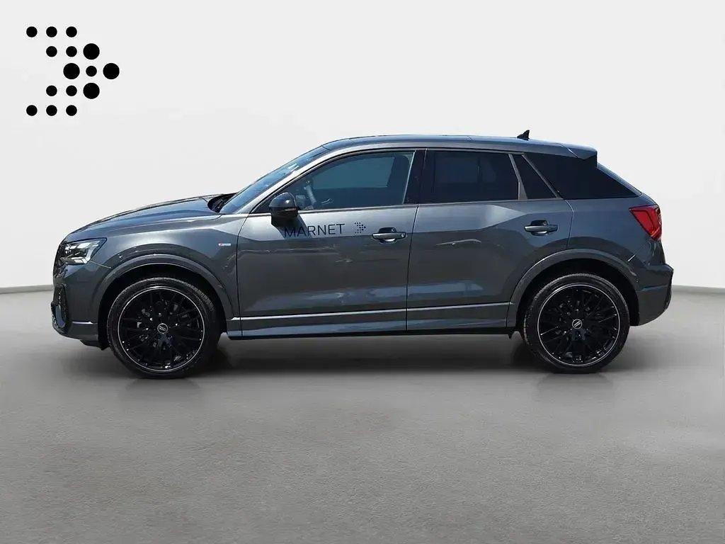 Gebraucht Audi Q2 S-Line 150 PS (110 kW) 2026 Daytonagrau perleffekt SUV