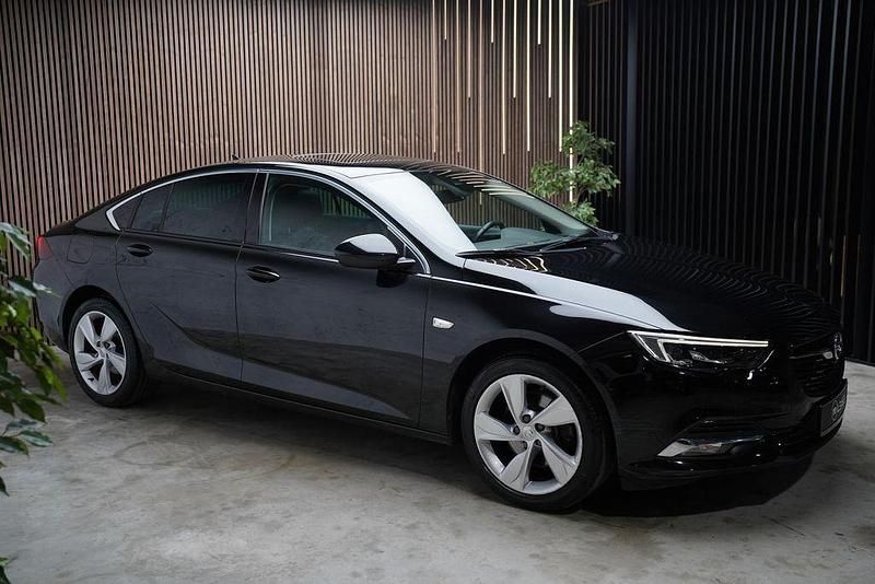 Gebraucht Opel Insignia Dynamic 170 PS (125 kW) 2019 Schwarz Limousine