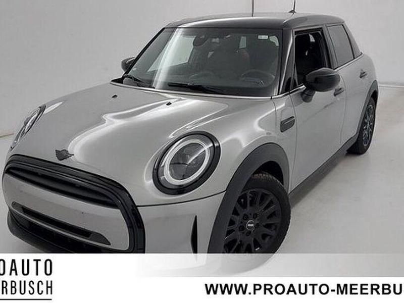Gebraucht Mini Cooper Classic 136 PS (100 kW) 2023 Melting silver iii Kleinwagen