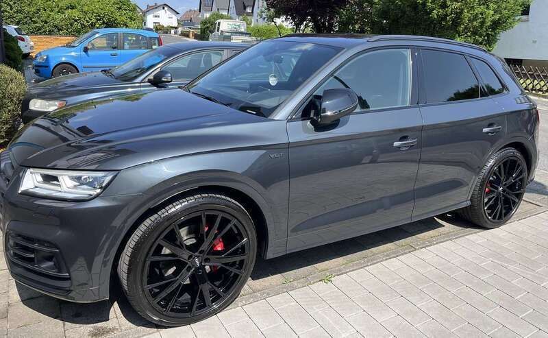 Grau Gebraucht 2018 Audi SQ5 Ambiente SUV | 30.999 € (Superpreis) - Bild 1/4