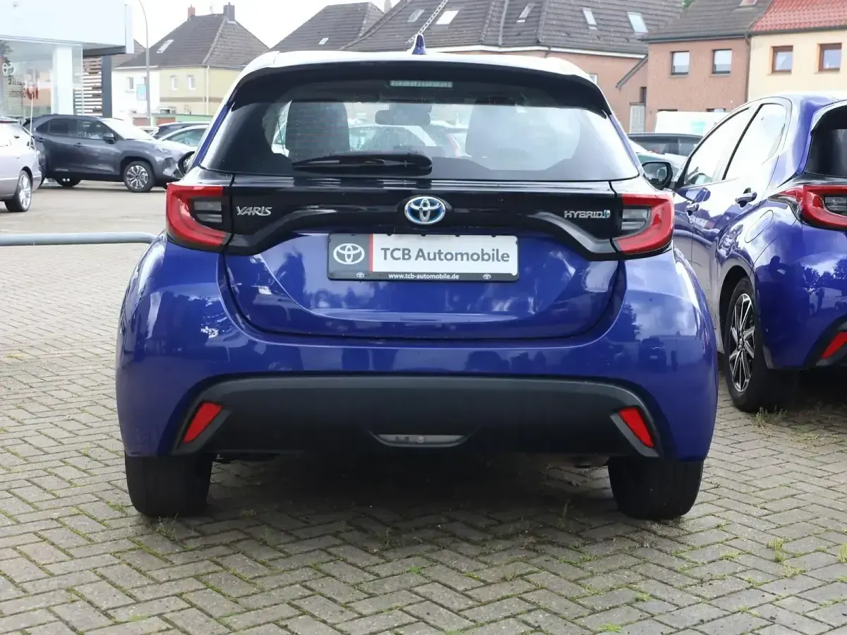 Gebraucht Toyota Yaris Team 116 PS (85 kW) 2022 Blau Kleinwagen