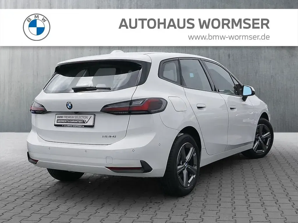 Gebraucht BMW 220 Active Tourer Efficient Dynamics 170 PS (125 kW) 2025 Weiß Van / Kleinbus