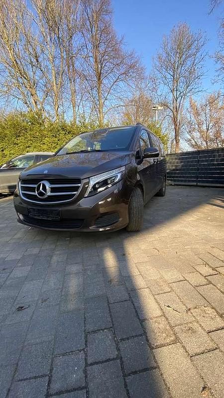 Gebraucht Mercedes V220 Edition 163 PS (119 kW) 2015 Van / Kleinbus