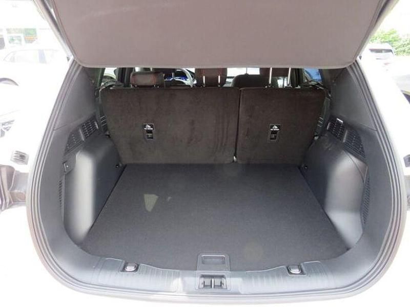 Gebraucht Ford Kuga ST-Line 152 PS (111 kW) 2024 Weiß SUV