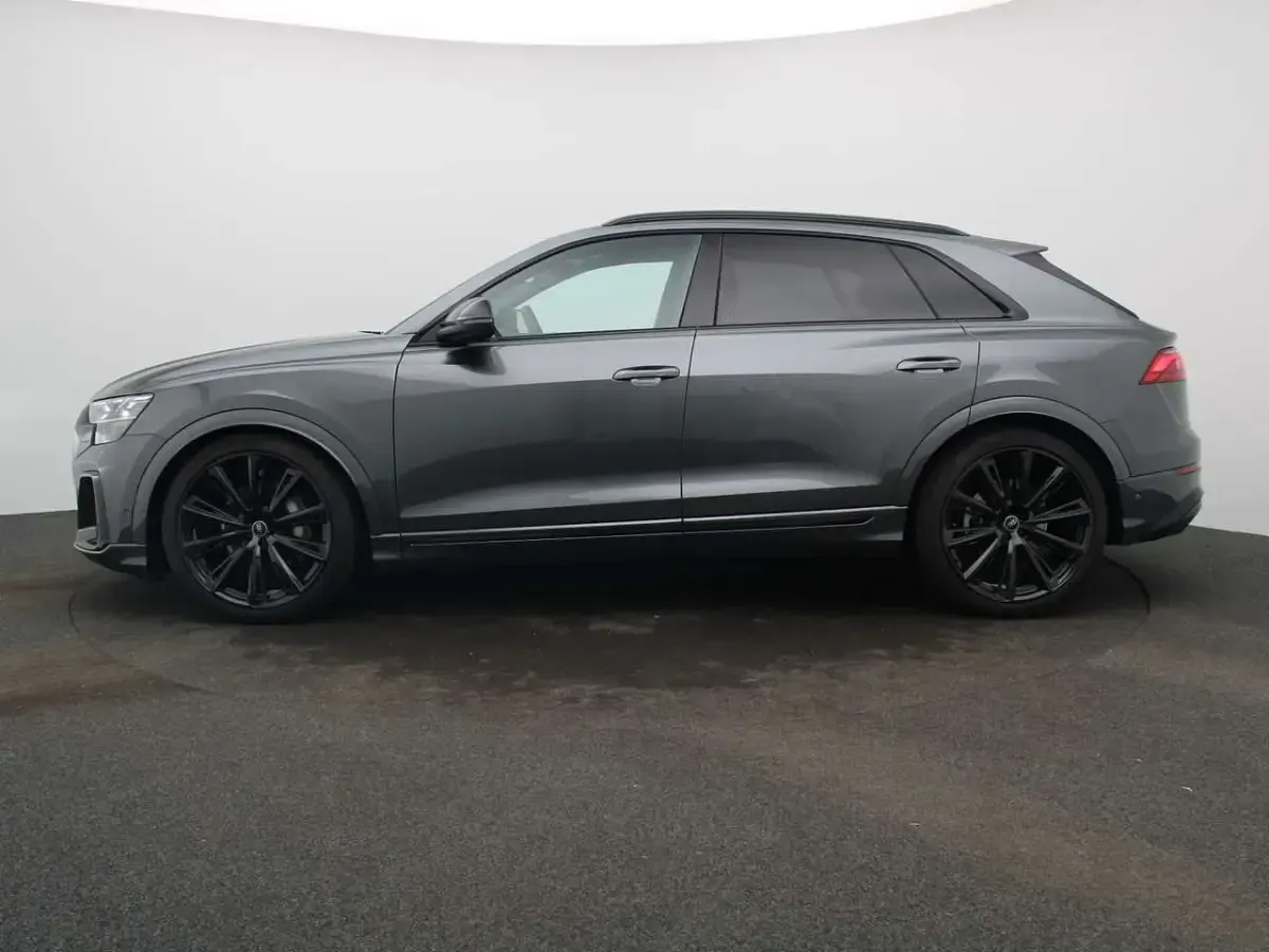 Gebraucht Audi Q8 S-Line 340 PS (250 kW) 2025 Daytonagrau perleffekt SUV