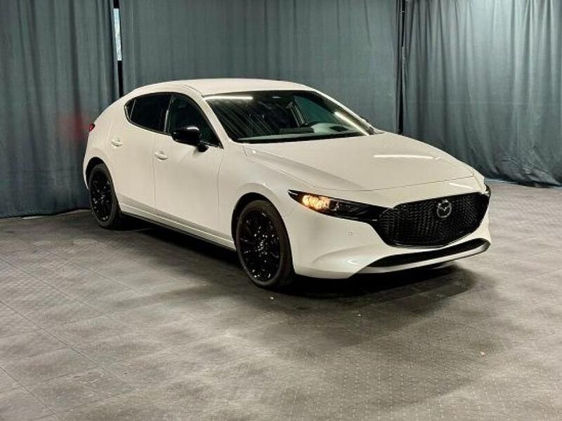 Neu Mazda 3 140 PS (102 kW) 2026 Weiß Limousine