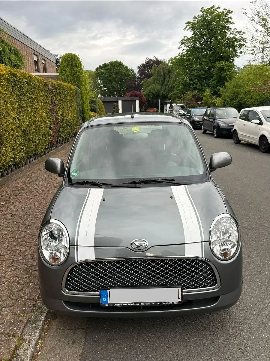 Gebraucht Daihatsu Trevis 72 PS (52 kW) 2008 Silber Kleinwagen