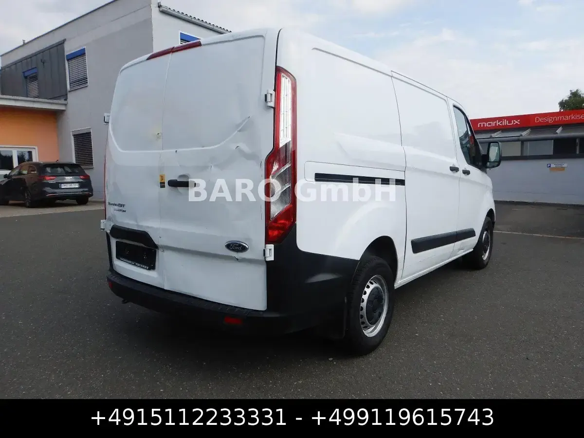 Gebraucht Ford Transit Custom 105 PS (77 kW) 2019 Weiß Van