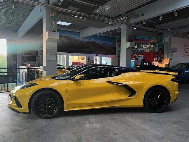 Neu Corvette C8 481 PS (353 kW) 2025 Gelb Cabrio