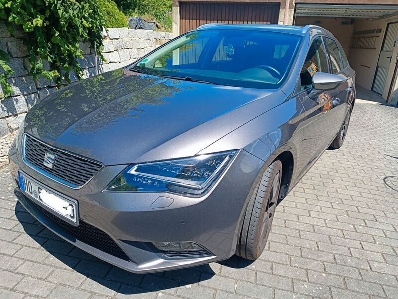 Grau Gebraucht 2014 Seat Leon ST Style Kombi | 9.990 € (Guter Preis) - Bild 1/4