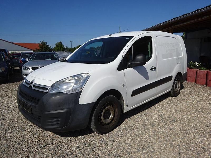 Weiß Gebraucht 2016 Citroën Berlingo Van / Kleinbus | 4.300 € (Etwas zu teuer) - Bild 1/4