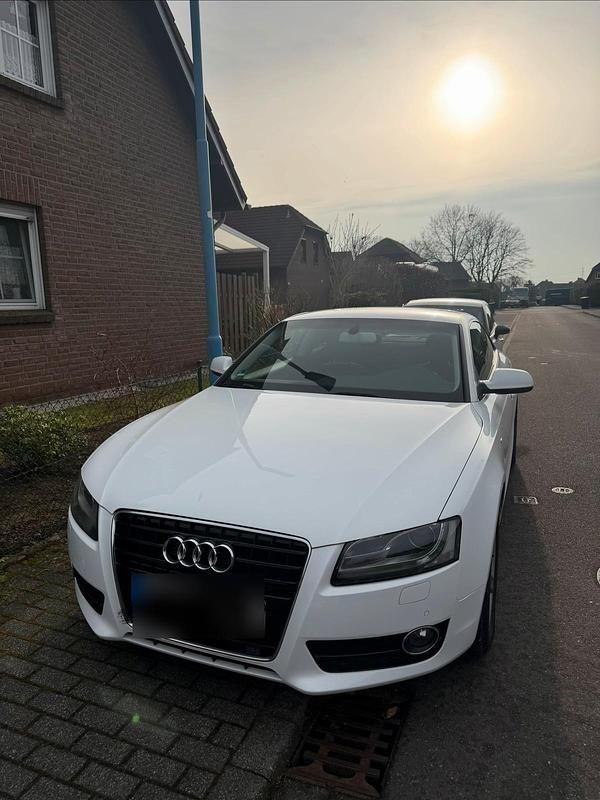 Gebraucht Audi A5 160 PS (117 kW) 2010 Weiß Coupé