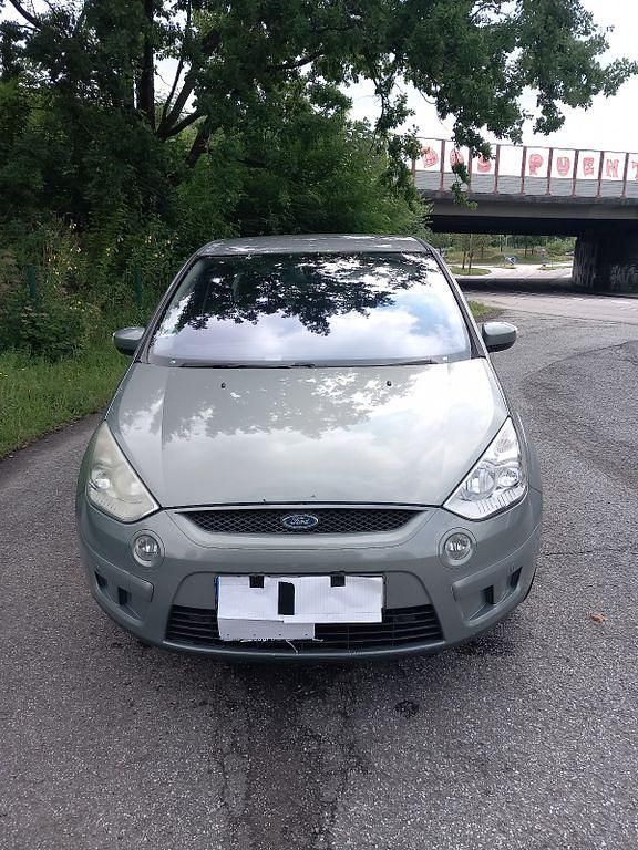 Silber Gebraucht 2009 Ford S-MAX Trend Van / Kleinbus | 2.500 € (Fairer Preis) - Bild 1/4