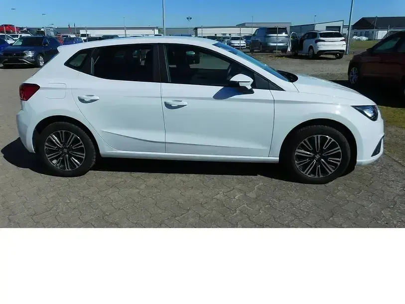 Gebraucht Seat Ibiza Style 95 PS (69 kW) 2024 Nevadaweiss s9rweiß Kleinwagen