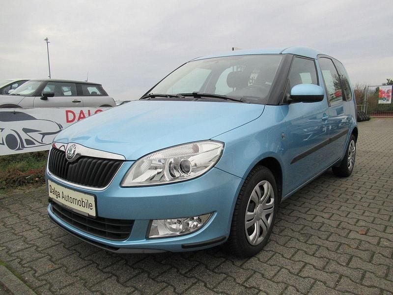 Gebraucht Skoda Roomster 105 PS (77 kW) 2012 Blau Van / Kleinbus