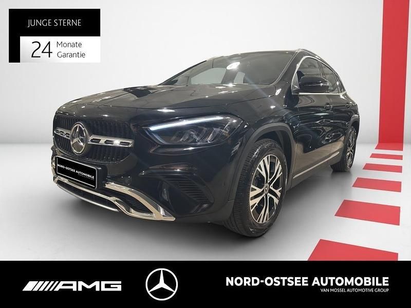 Metalliclack kosmosschwarz Gebraucht 2025 Mercedes GLA200 Progressive SUV | 38.990 € (Guter Preis) - Bild 1/4