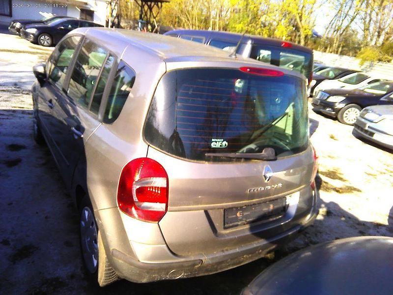 Gebraucht Renault Modus Dynamique 101 PS (74 kW) 2009 Van / Kleinbus