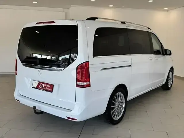 Gebraucht Mercedes V250 Avantgarde Edition 190 PS (139 kW) 2018 Weiß Van / Kleinbus