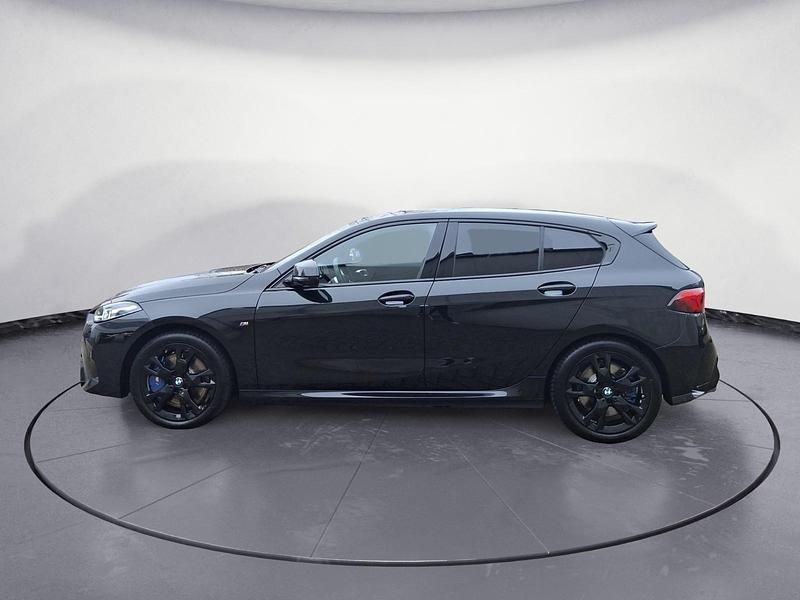 Gebraucht BMW M135 Performance 300 PS (220 kW) 2025 Schwarz Kleinwagen