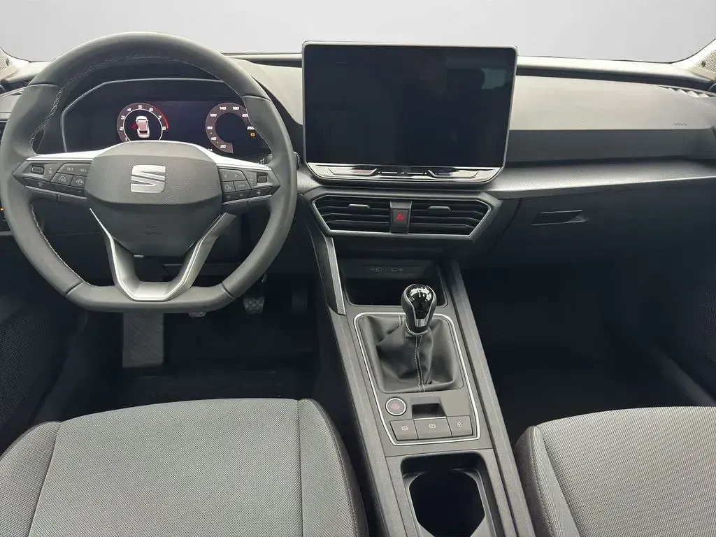 Neu Seat Leon 150 PS (110 kW) 2026 Midnight schwarz metallic (metallic) Limousine