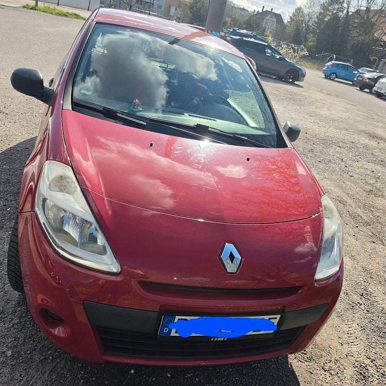 Gebraucht Renault Clio II Expression 75 PS (55 kW) 2010 Rot Kleinwagen