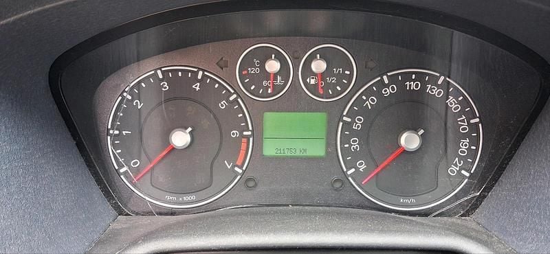 Gebraucht Ford Fusion 80 PS (58 kW) 2010 Silber Kleinwagen