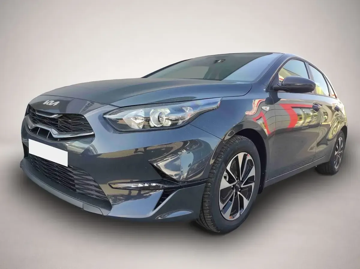 Gebraucht Kia Ceed 140 PS (102 kW) 2025 Kleinwagen