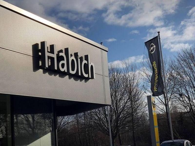 Silber Gebraucht 2015 Opel Meriva Van / Kleinbus | 8.995 € (Fairer Preis) - Bild 1/1