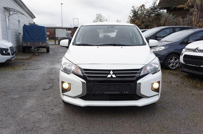 Weiß Gebraucht 2021 Mitsubishi Space Star Basis Limousine | 8.700 € (Guter Preis) - Bild 1/4