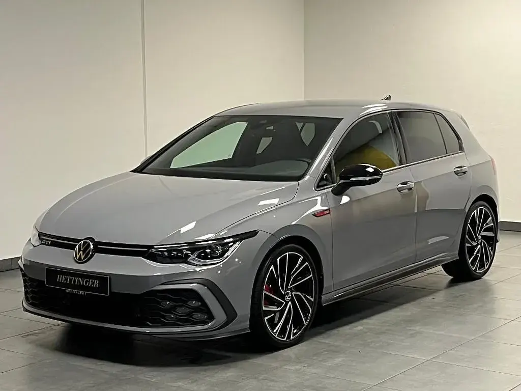 Gebraucht VW Golf VIII GTI 245 PS (180 kW) 2022 Grau Limousine