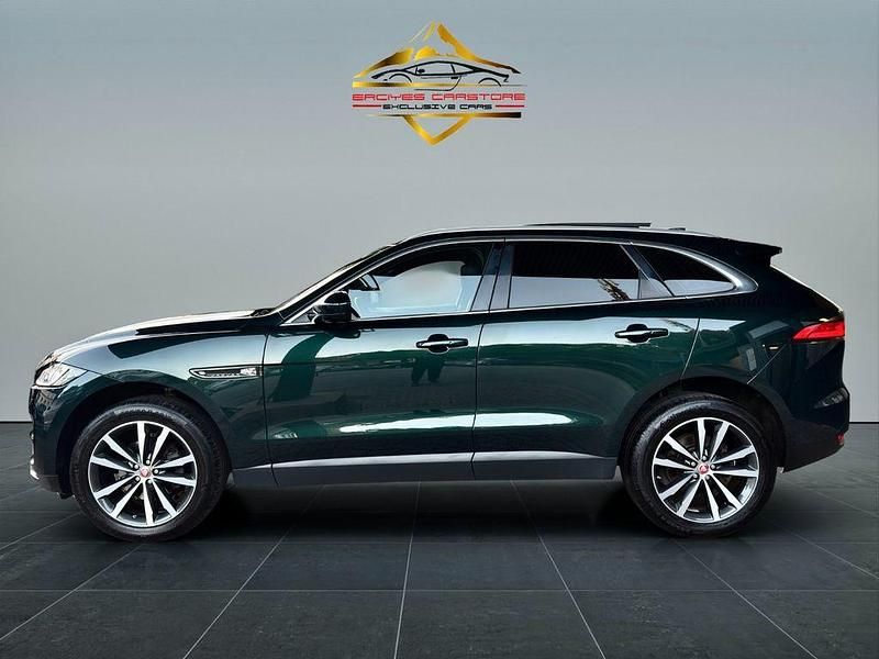 Gebraucht Jaguar F-Pace Prestige 179 PS (131 kW) 2017 British racing green SUV
