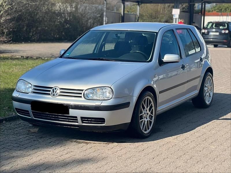 Gebraucht VW Golf III 75 PS (55 kW) 1998 Silber Kleinwagen