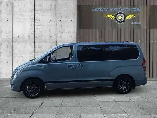 Gebraucht Hyundai H-1 Trend 170 PS (125 kW) 2016 Graumet. Van / Kleinbus