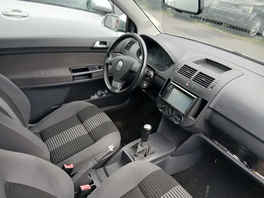 Occasion VW Polo 60 ch (44 kW) 2010 Argent Citadine