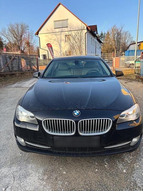 Second-hand BMW 550 408 CP (300 kW) 2012 Negru Berlinǎ