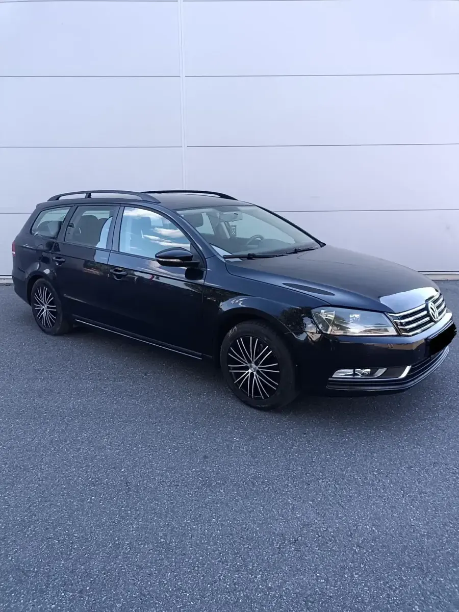 Gebraucht VW Passat Trendline 122 PS (89 kW) 2012 Schwarz Kombi