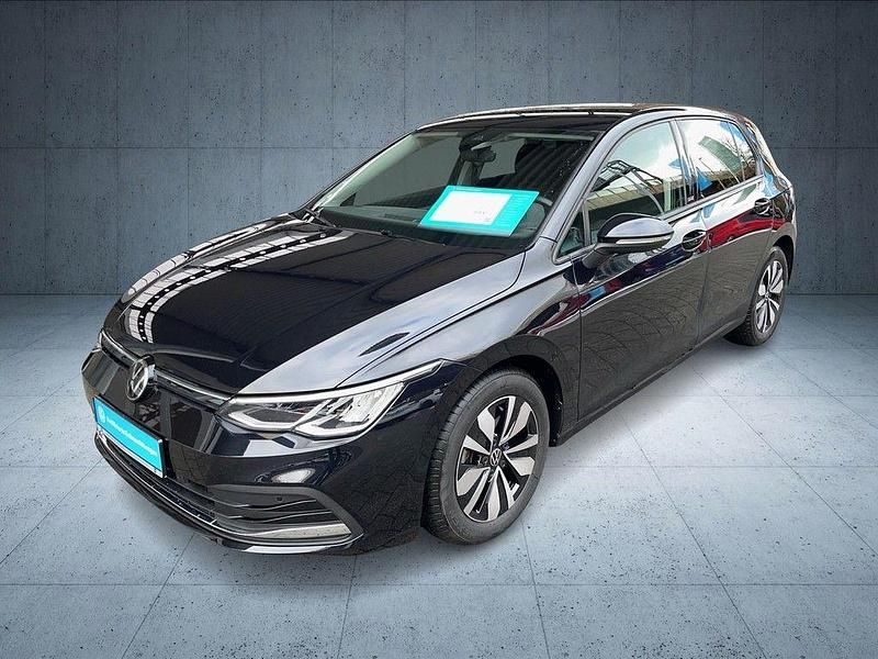 Gebraucht VW Golf VIII Move 150 PS (110 kW) 2023 Deep black perleffekt (metallic) Limousine