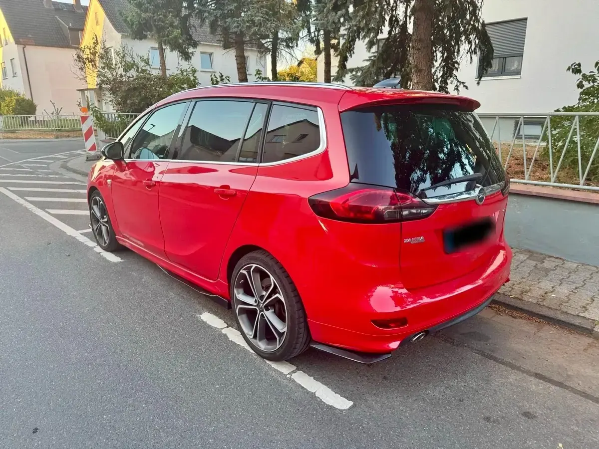 Gebraucht Opel Zafira OPC 180 PS (132 kW) 2016 Rot Van / Kleinbus