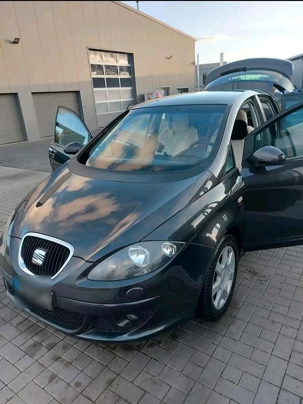 Schwarz Gebraucht 2005 Seat Toledo Kleinwagen | 5.000 € - Bild 1/4