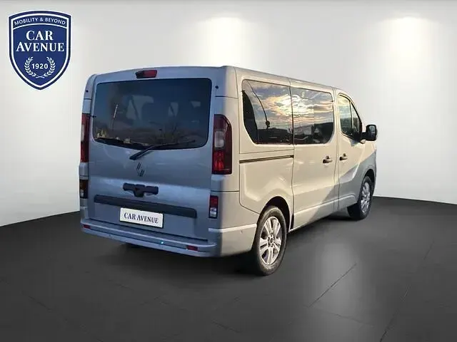 Ny Renault Trafic Evolution 150 HK (110 kW) 2025 Grå MPV