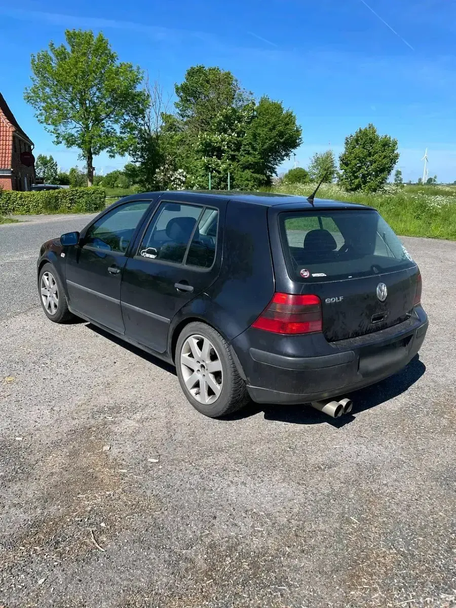 Gebraucht VW Golf IV 75 PS (55 kW) 2000 Schwarz Kleinwagen
