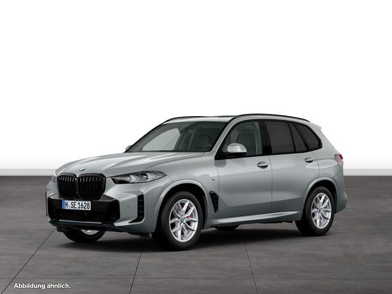 Grau Gebraucht 2025 BMW X5 M Sport SUV | 82.450 € (Teuer) - Bild 1/2