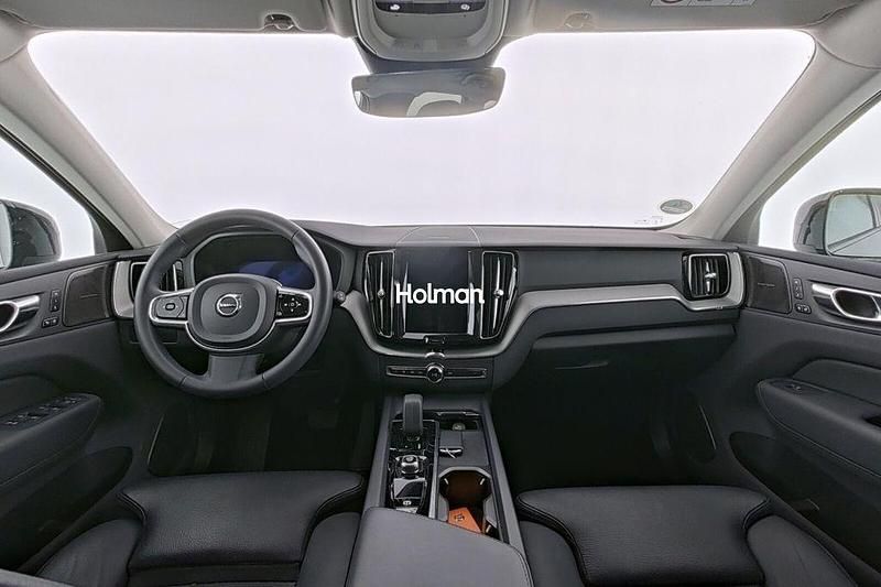 Gebraucht Volvo XC60 Plus 197 PS (144 kW) 2024 Schwarz SUV