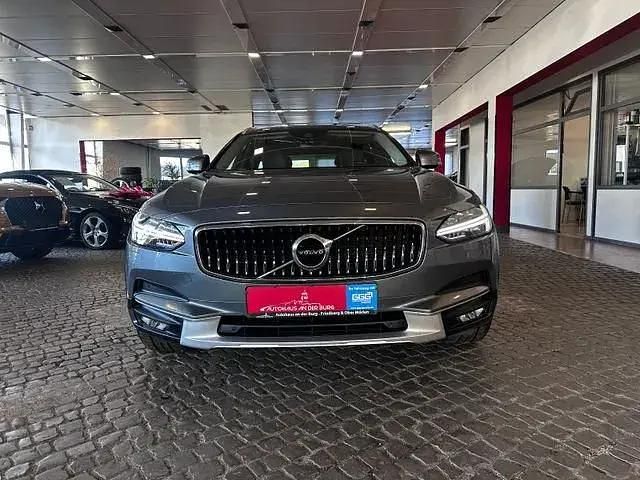 Second-hand Volvo V90 CC 190 CP (139 kW) 2017 Gri Break