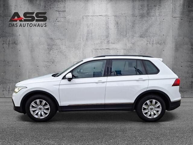 Gebraucht VW Tiguan Life 122 PS (89 kW) 2022 Weiß SUV