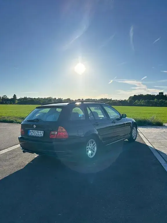 Gebraucht BMW 318 118 PS (86 kW) 2001 Schwarz Kombi