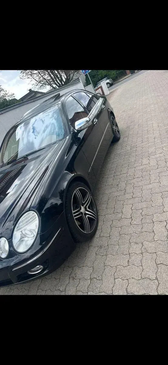 Gebraucht Mercedes E320 Elegance 224 PS (164 kW) 2006 Schwarz Limousine