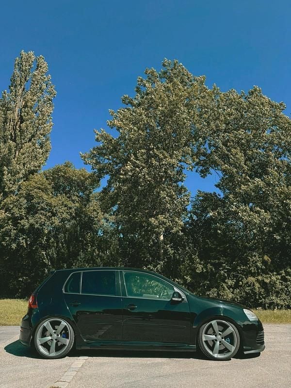 Gebraucht VW Golf IV R 250 PS (183 kW) 2006 Schwarz Limousine