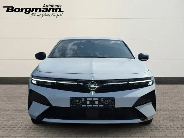 Neu Opel Astra 145 PS (106 kW) 2026 Weiss Limousine