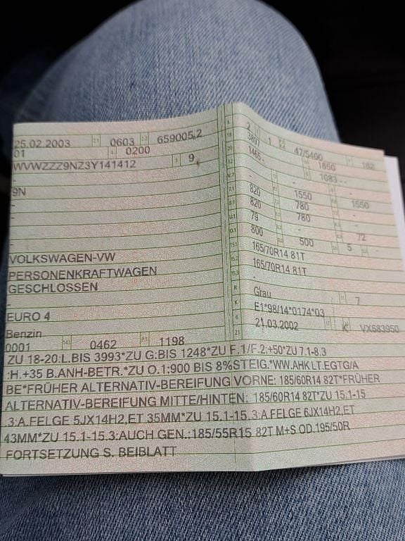 Gebraucht VW Polo Basis 64 PS (47 kW) 2003 Silber Limousine